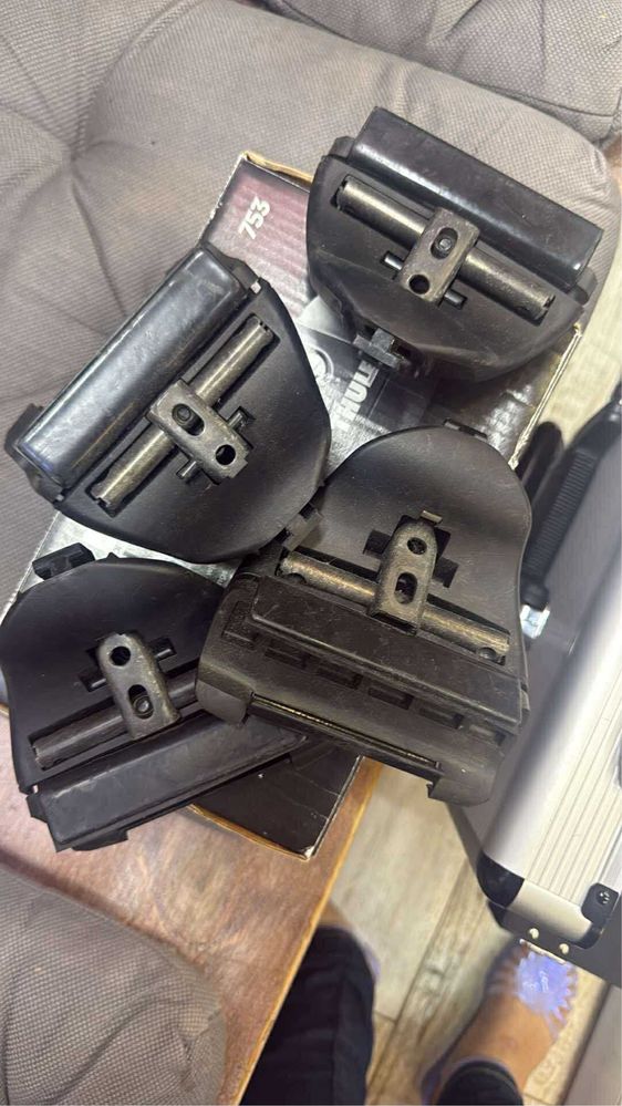 Vendo barras de tejadilho , em perfeito estado , modelo carros Q5