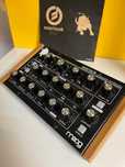 Moog Minitaur - rewelacyjny analogowy syntezator basowy