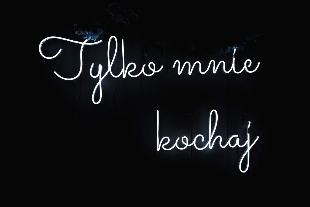 Tylko mnie kochaj napis ledowy Led ledon napis świecący ślub wesele