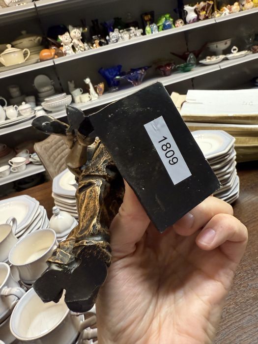 Figurka dekoracja para zakochani złoty kolor na prezent 1809