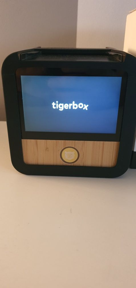 Głośnik przenośny Tigerbox TOUCH czarny wersja niemiecka