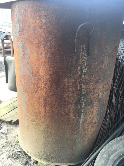 Залізна бочка б/в
