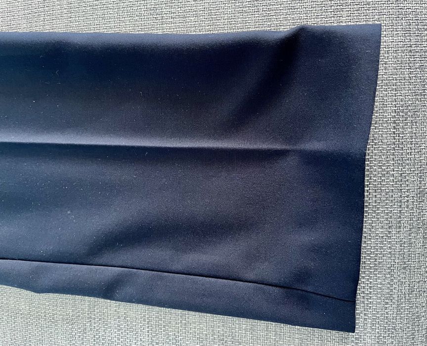 Garnitur granatowy spodnie, marynarka tanio!