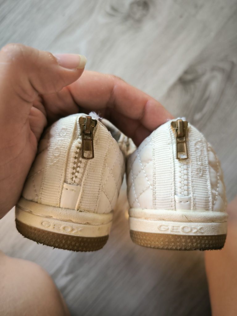 Buty GEOX r.29 dziewczęce biało złote
