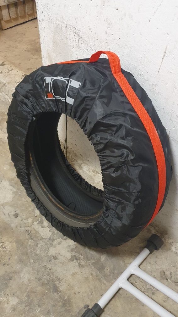 Opony letnie Uniroyal 195/65 R15 Komplet pokrowce