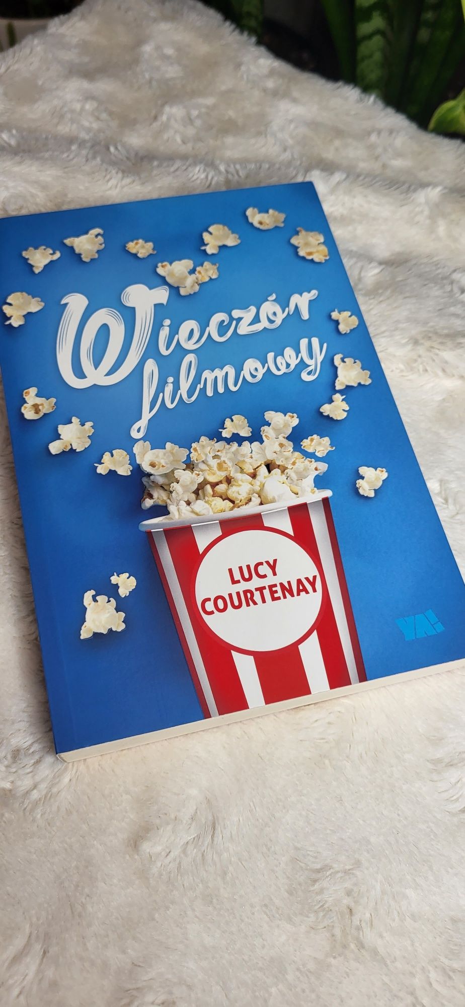 Wieczór filmowy - Lucy Courtenay