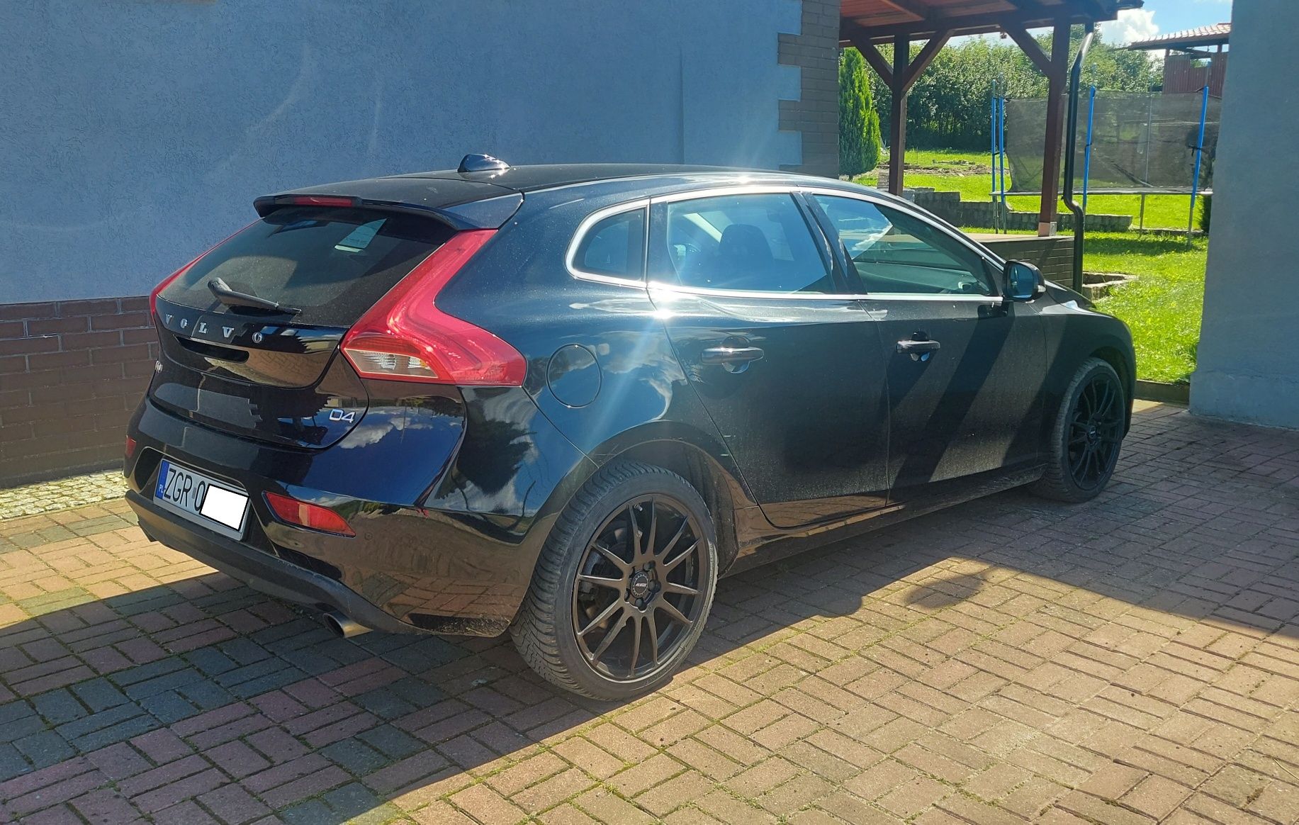 Volvo v40 5d 2.0 190km
