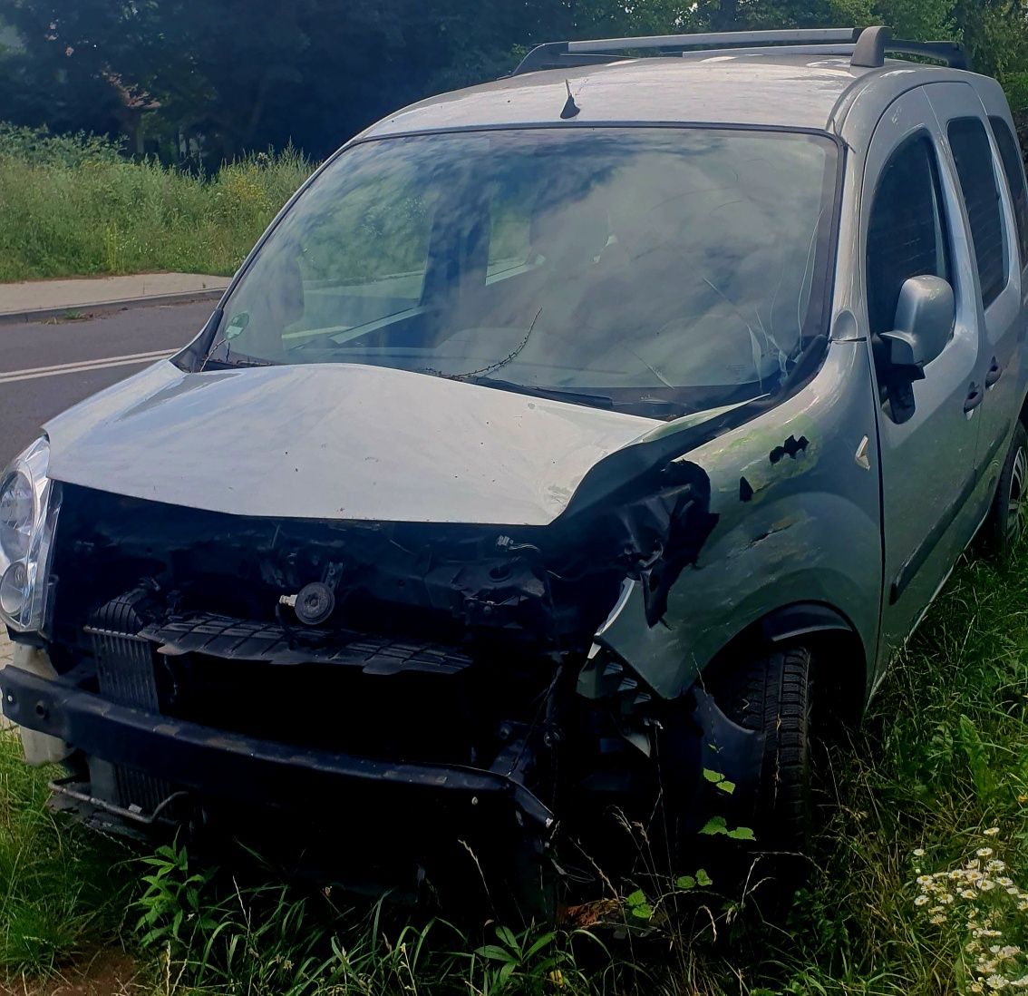 Renault Kangoo 1.5dci Klima po wypadku Zarejestrowany na Ukrainie
