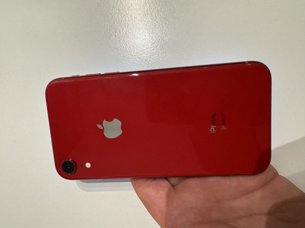 Продам iphone xr 64gb