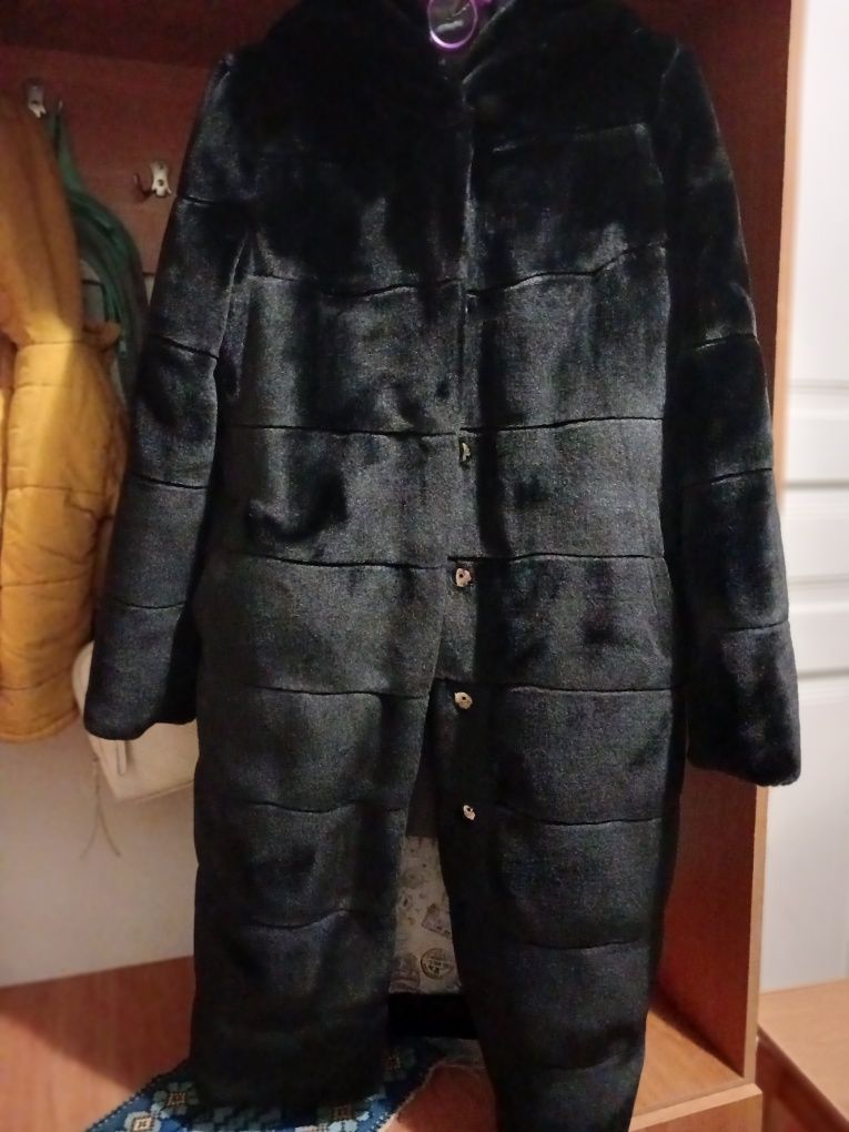 Продам пальто бу 46 розмір м