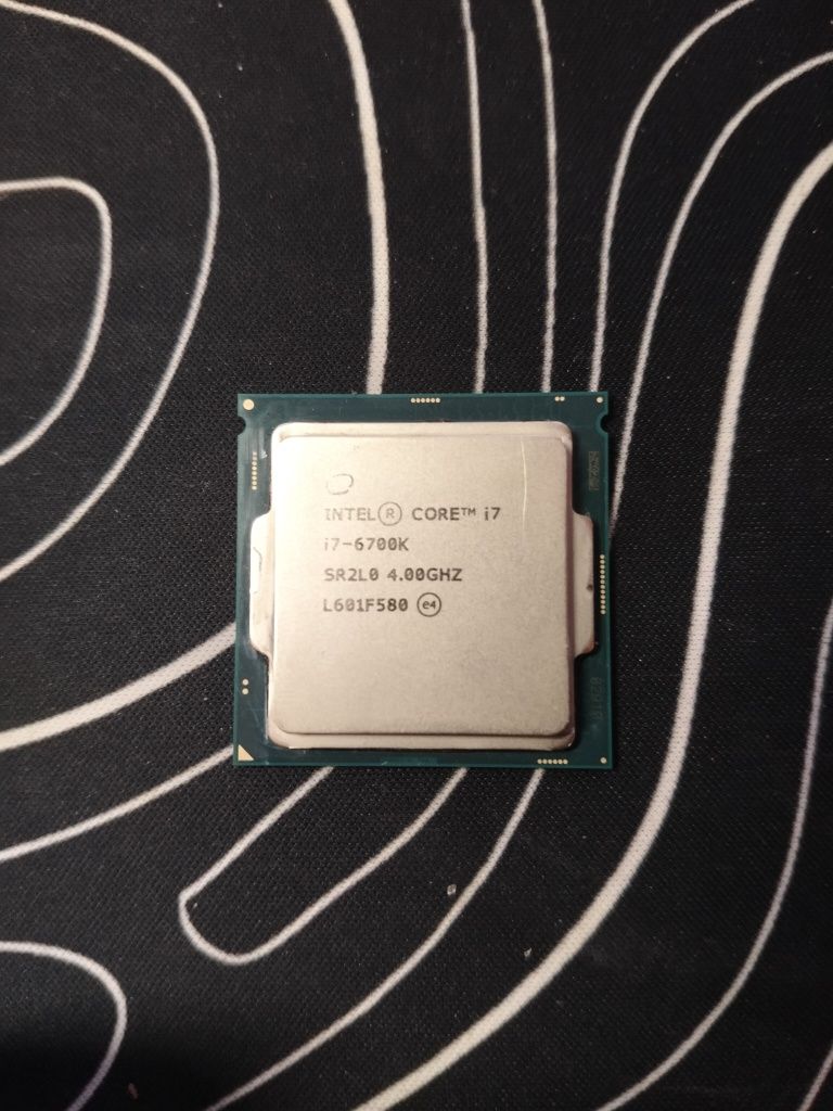 Procesor INTEL CORE I7 6700K + Oryginalne pudełko
