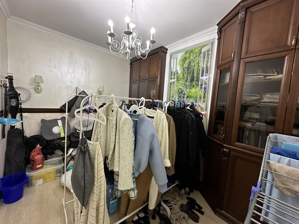 Продаю отличную евро 3-ку с собственным двором. Квартира на земле.