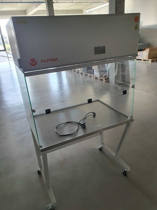 Komora laminarna alpina 100