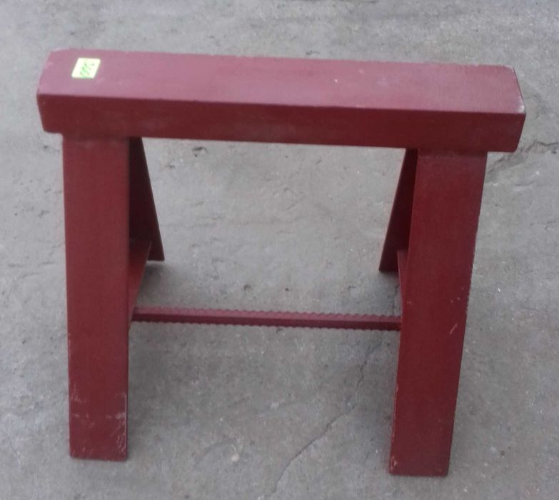 Подставки под автомобиль (козелки).