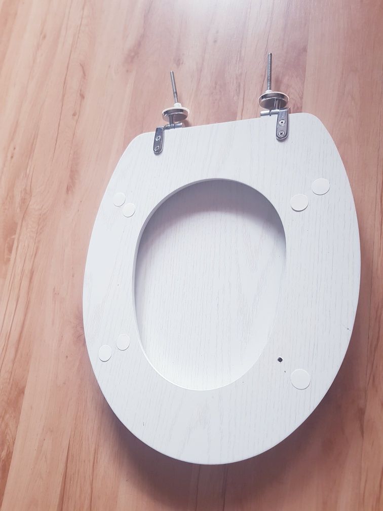 Drewniana deska sedesowa WC