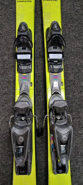 Freestyle 158 cm ROSSIGNOL Scratch Pro twin tip all mountain /1
