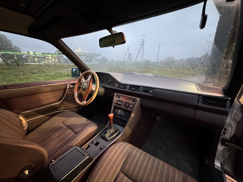 W124 ослужеге , багато всього зроблено