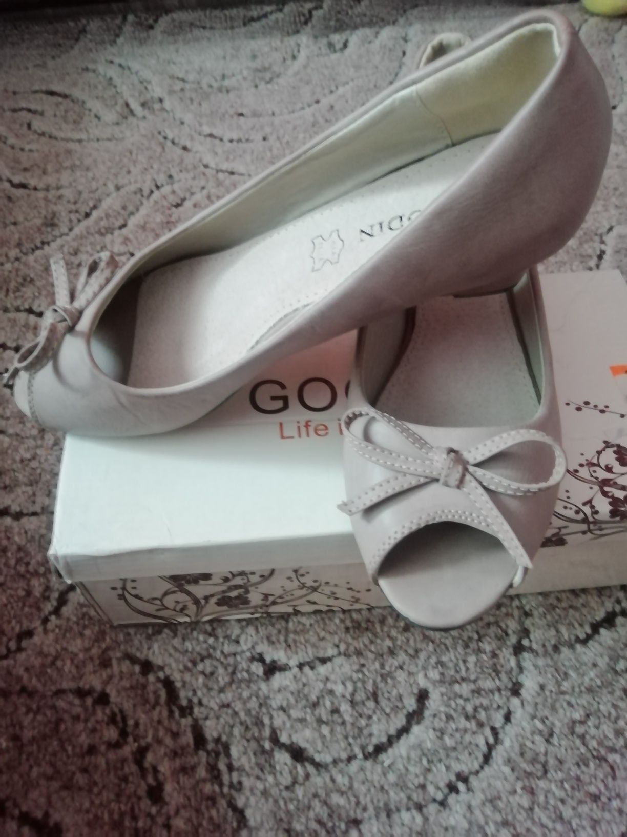 Buty nowe damskie Goodin rozmiar 38