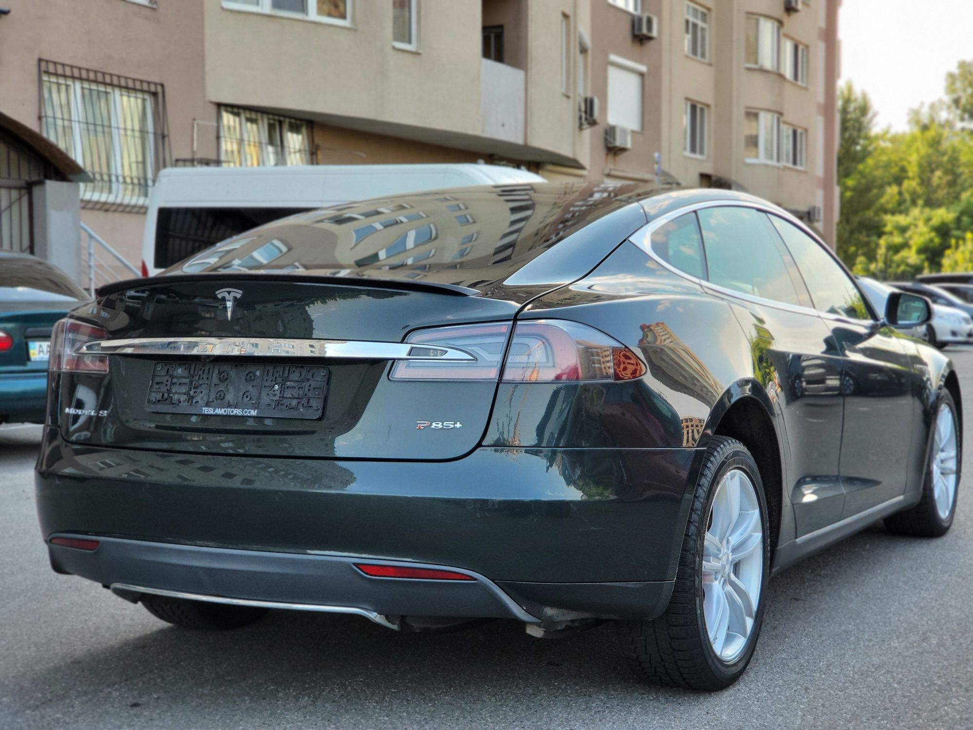 Tesla Model S P85+ 2014р.без дтп в наявності з Норвегії