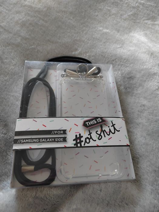 Чохол, кейс на Samsung galaxy s10e