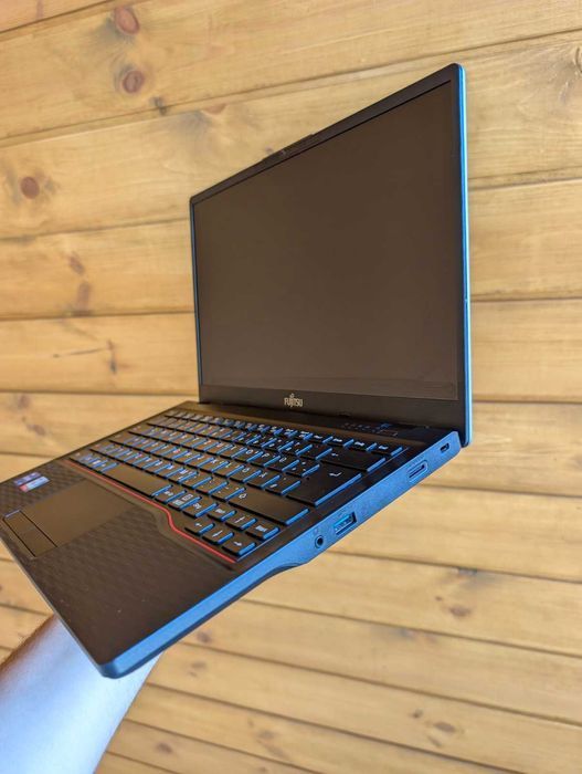 10 ядерні ноутбуки Fujitsu LIFEBOOK E5412 – є 30 шт  2023-2024 рік
