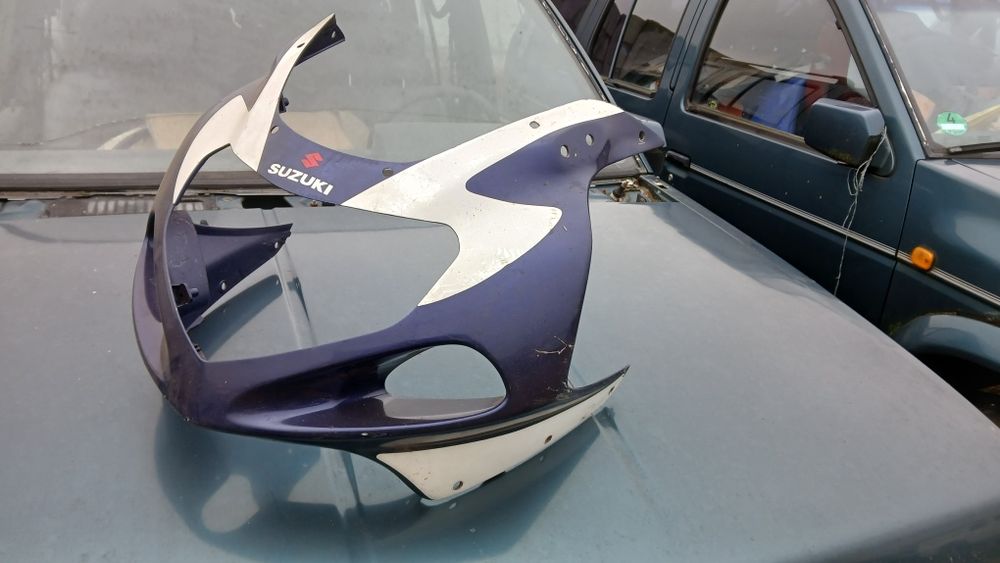 Suzuki GSXR K1 czasza czacha zadupek nakładka siedzenia