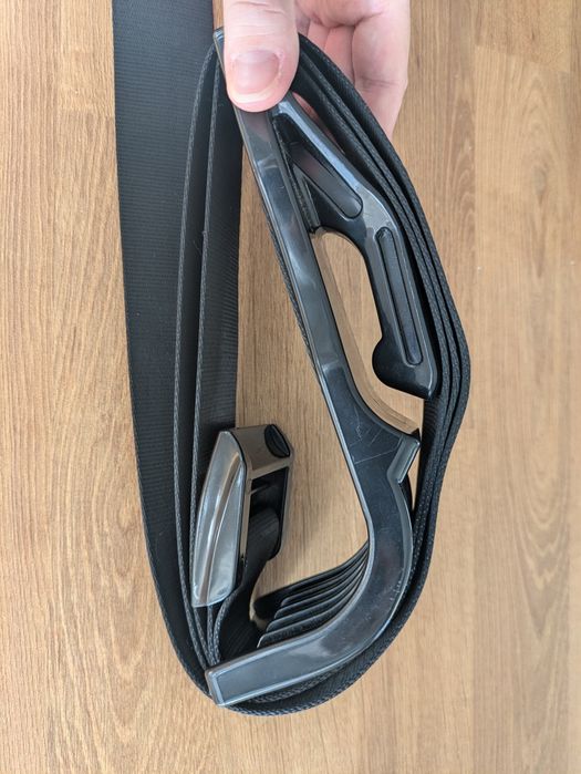 Pas ciążowy do auta adapter