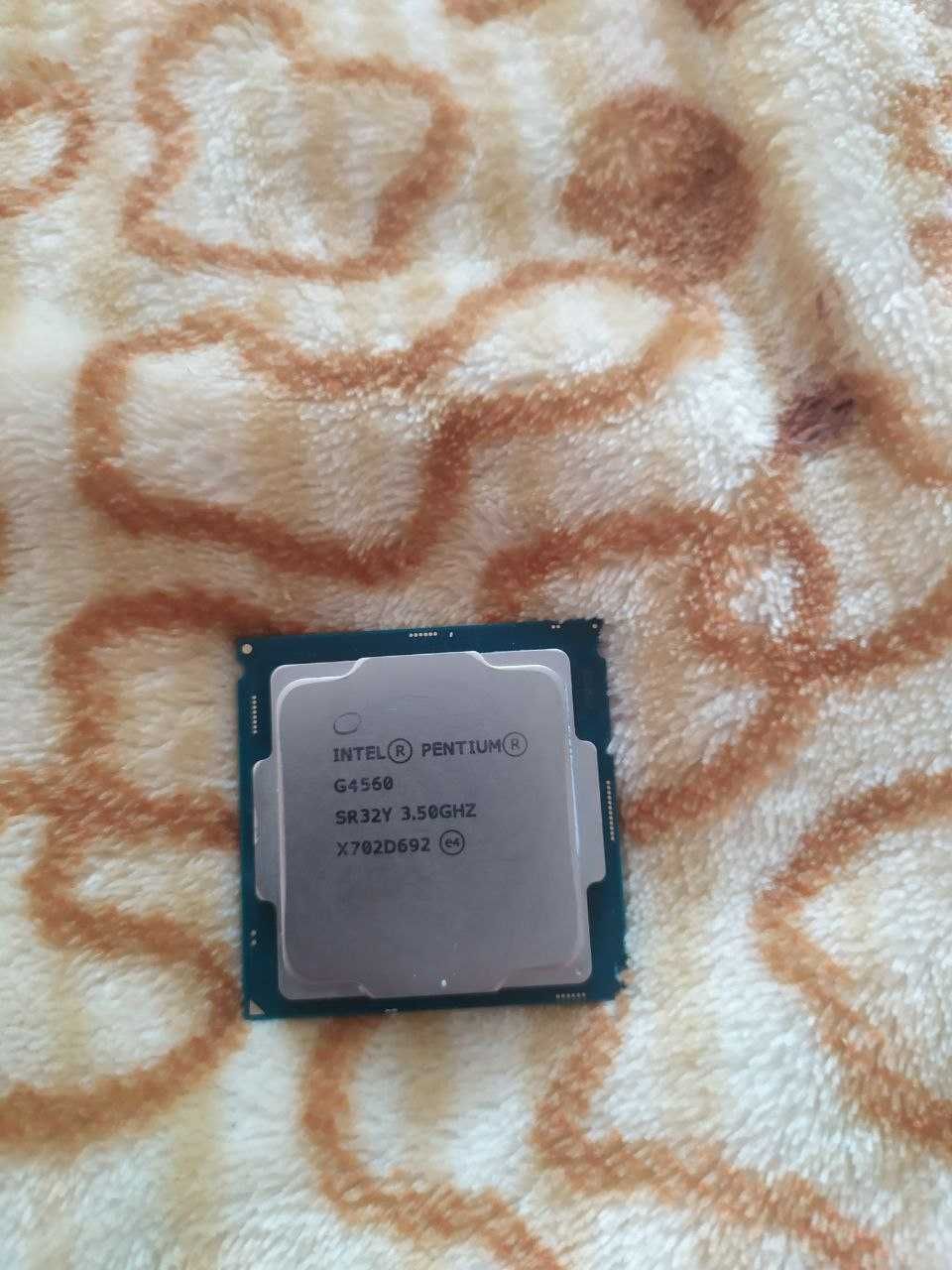 Процессор Intel Pentium G4560 3.50GHz