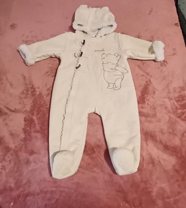 Macacão bebé 9-12 meses