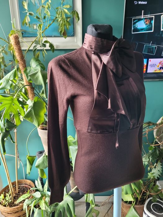 Solar M bluzka z ozdobnym przodem sweter z żabotem