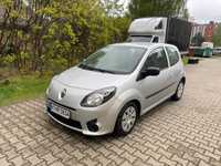 Renault.     Twingo