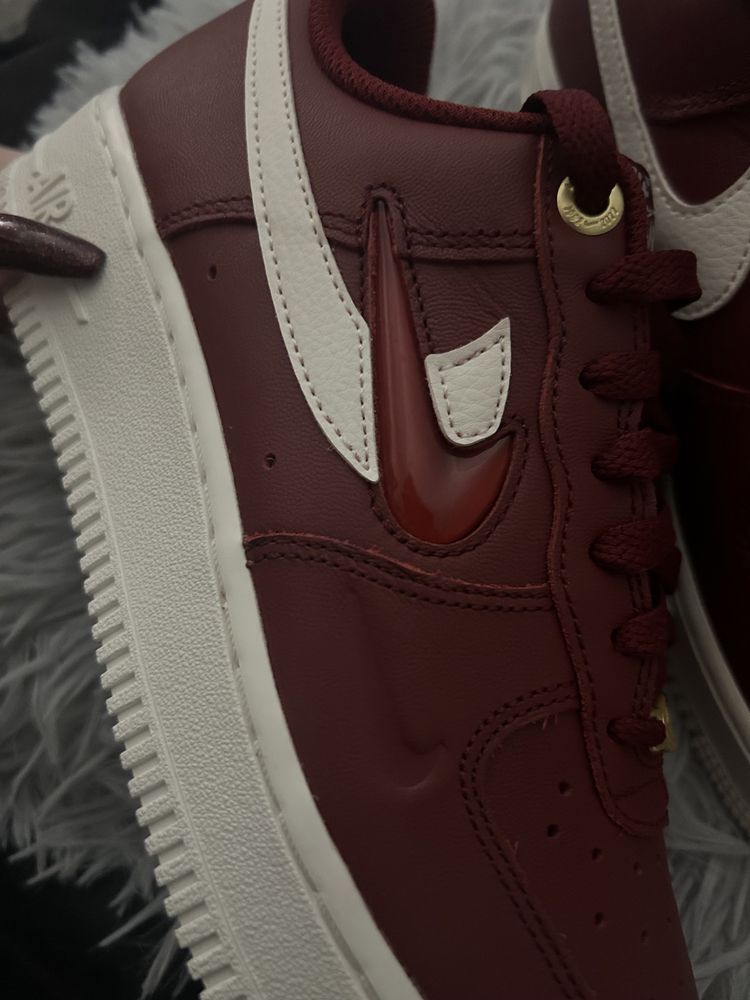 Nike Air Force 1 07’ nowe bordo rozm. 39