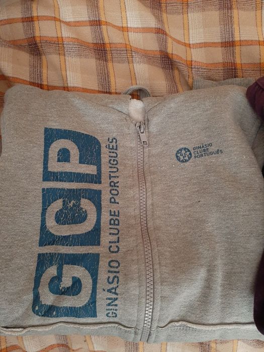 4 Sweat S/M com capuz