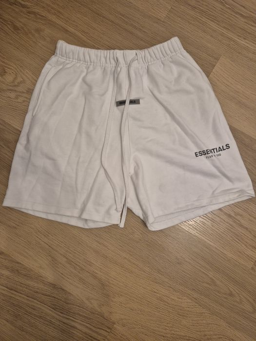 Krótkie spodnie essentials