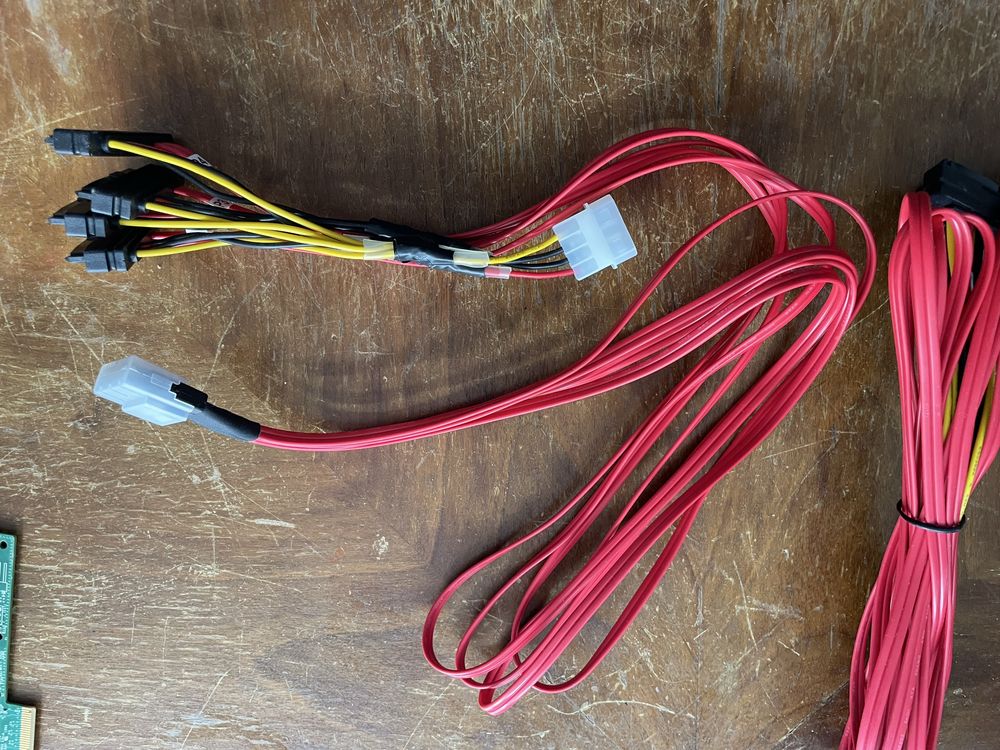 Kontroler SAS S-ATA  PCI-E