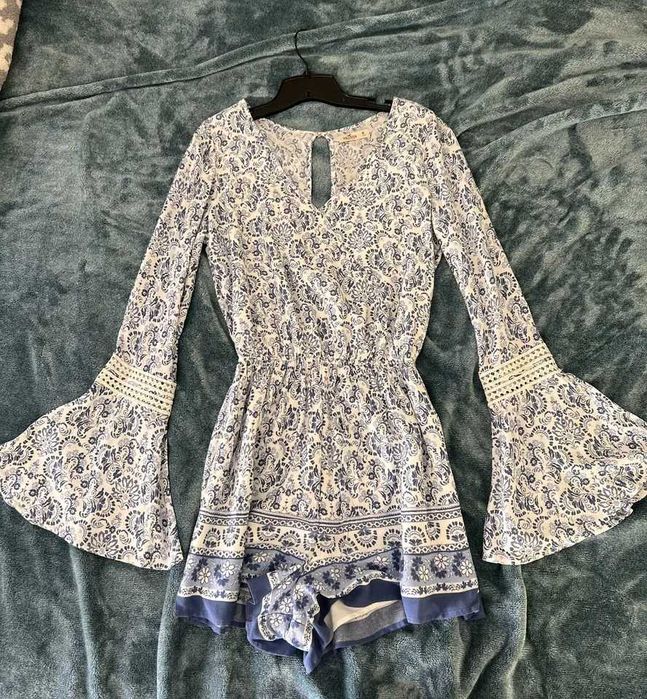 Wakacyjny kombinezon szerokie rękawy xs hollister letni