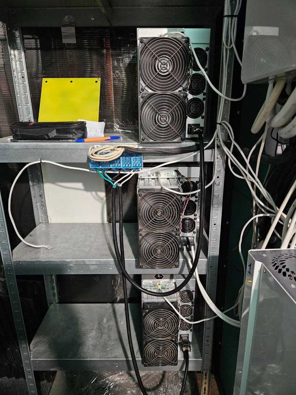 Bitmain Antminer S19