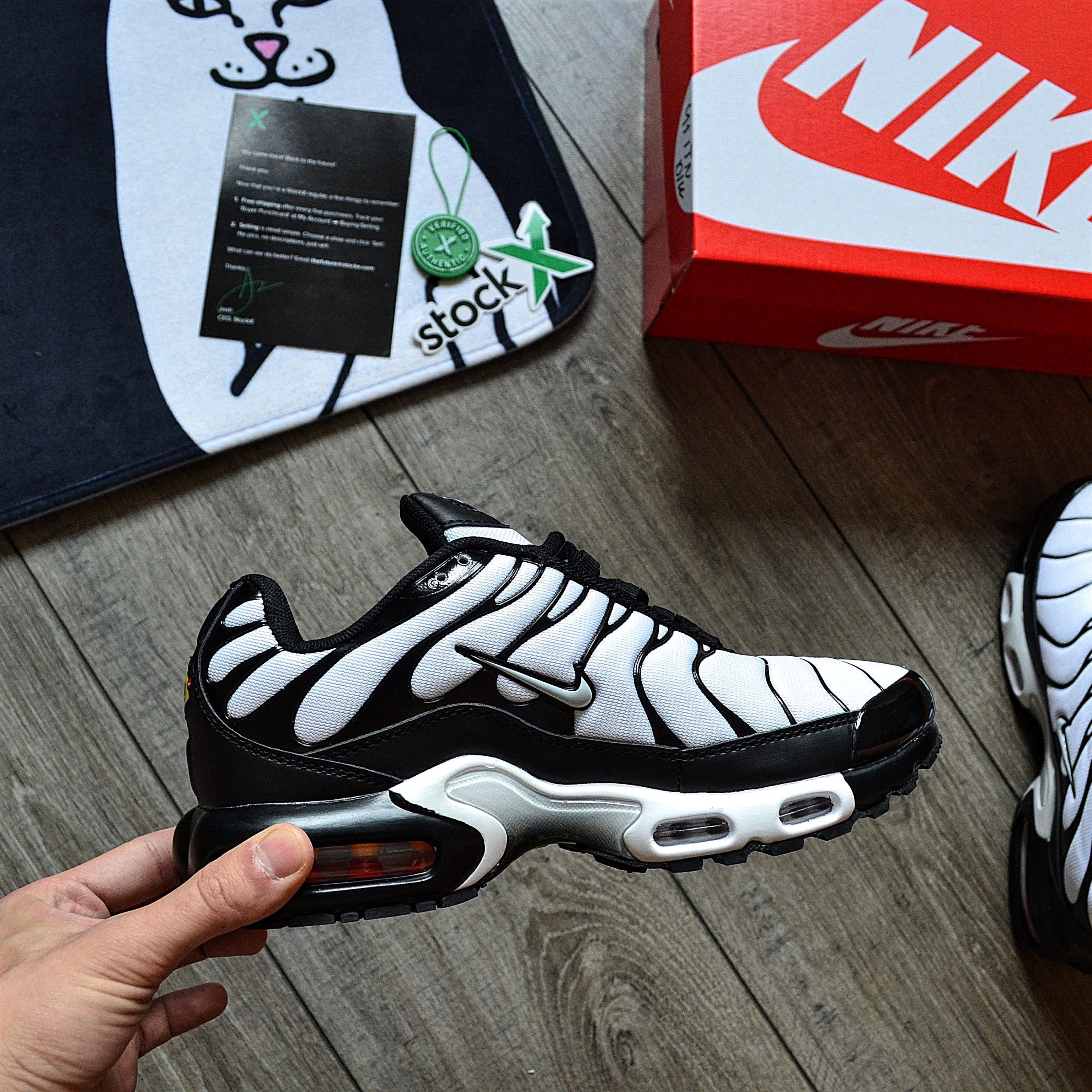 Мужские кроссовки Nike Air Max Plus Tn 'Black\White' Размеры 40-45
