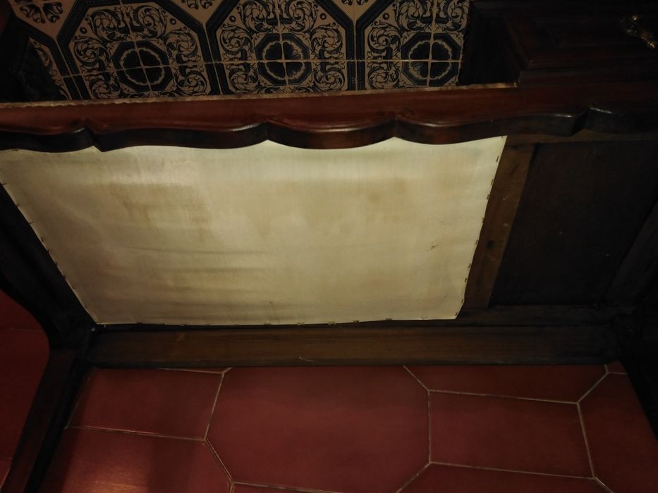 Namoradeira ou Mesa de Telefone em Mogno
