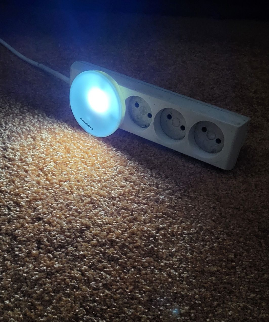 Lampka nocna LED