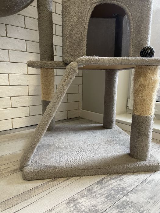 Domek/ drapak dla kota