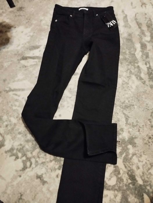 Женские джинсы zara