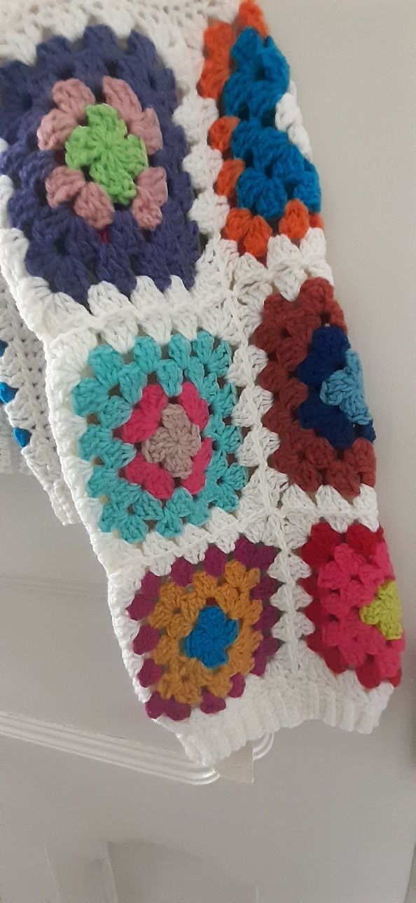 Granny Square Camisola em crochet