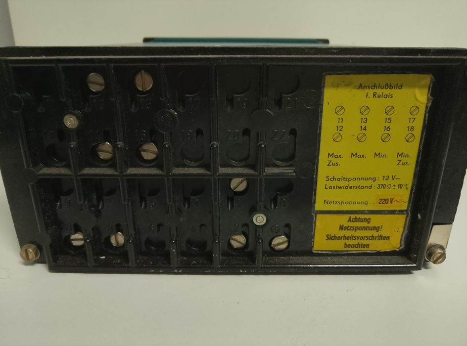 Regulator temperatury tablicowy 0-1600 stopni PRL nowy