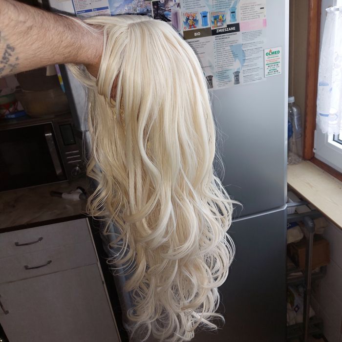 Peruka jak prawdziwe Włosy