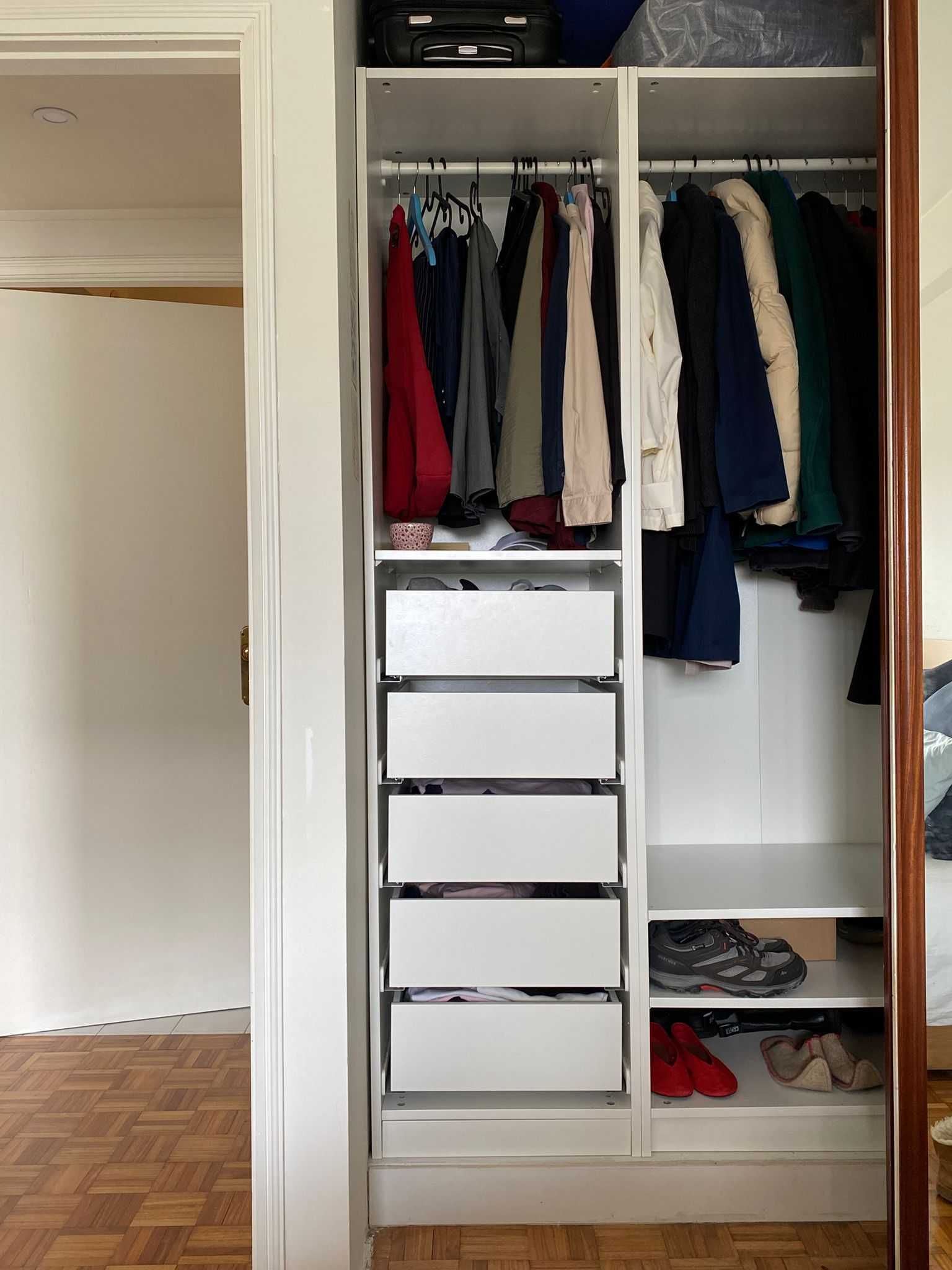 Armário modular IKEA PAX e KOMPLEMENT (como novo)