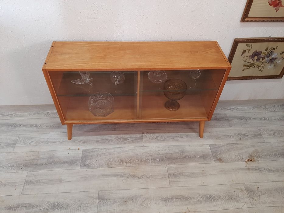 Mała komoda vintage