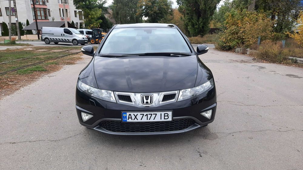 Honda Civic 5D 2010 р 1.8 АТ газ 96000 км пробіг