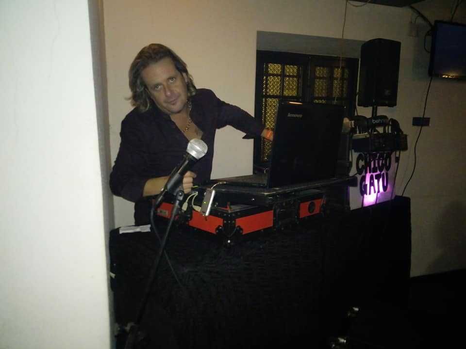DJ  animação,Casamentos e baptizados,bares