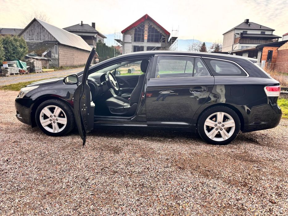 Toyota Avensis Toyota Avensis 2.0 D kombi zadbany